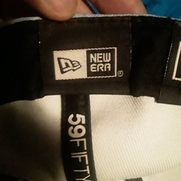 DC/New Er 59 Fifty Unisex 7 7/8 or 62.5 cm Baby Blue and White Fitted Ball Cap - Picture 9 of 16